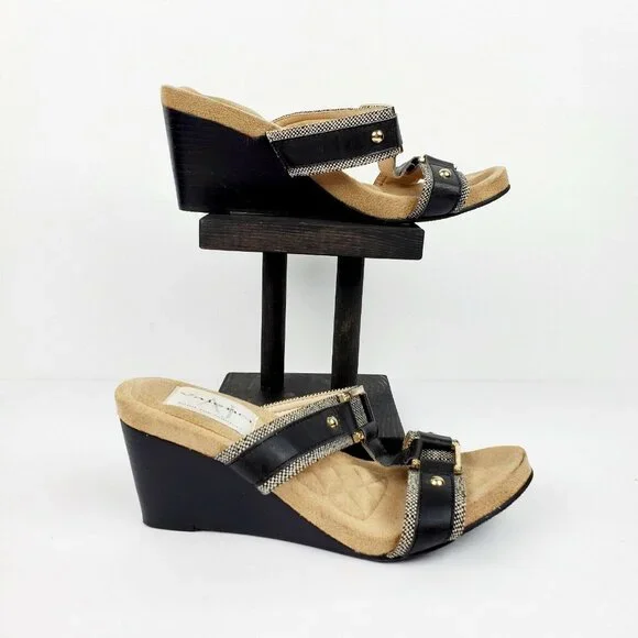 AJ Valenci Women's Black Buckle Wedge Sandals #902752 Sz 7.5M EUC - Picture 2 of 10